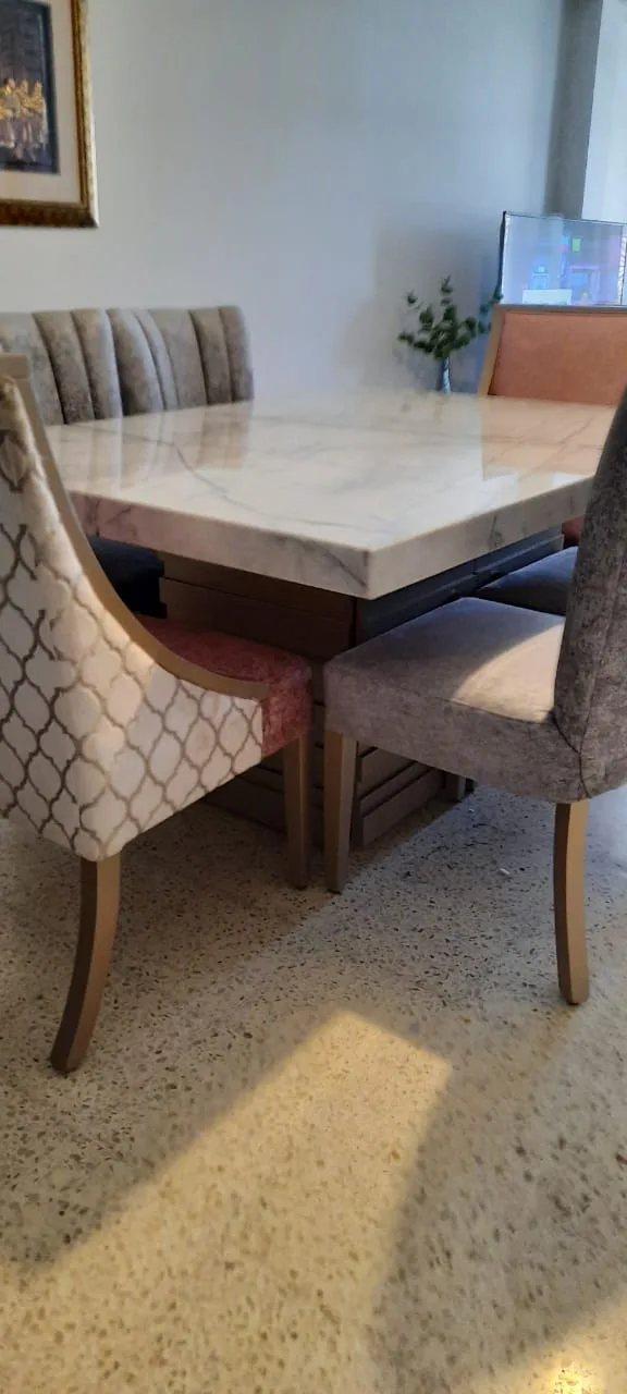 Comedor mesa mármol oscuro