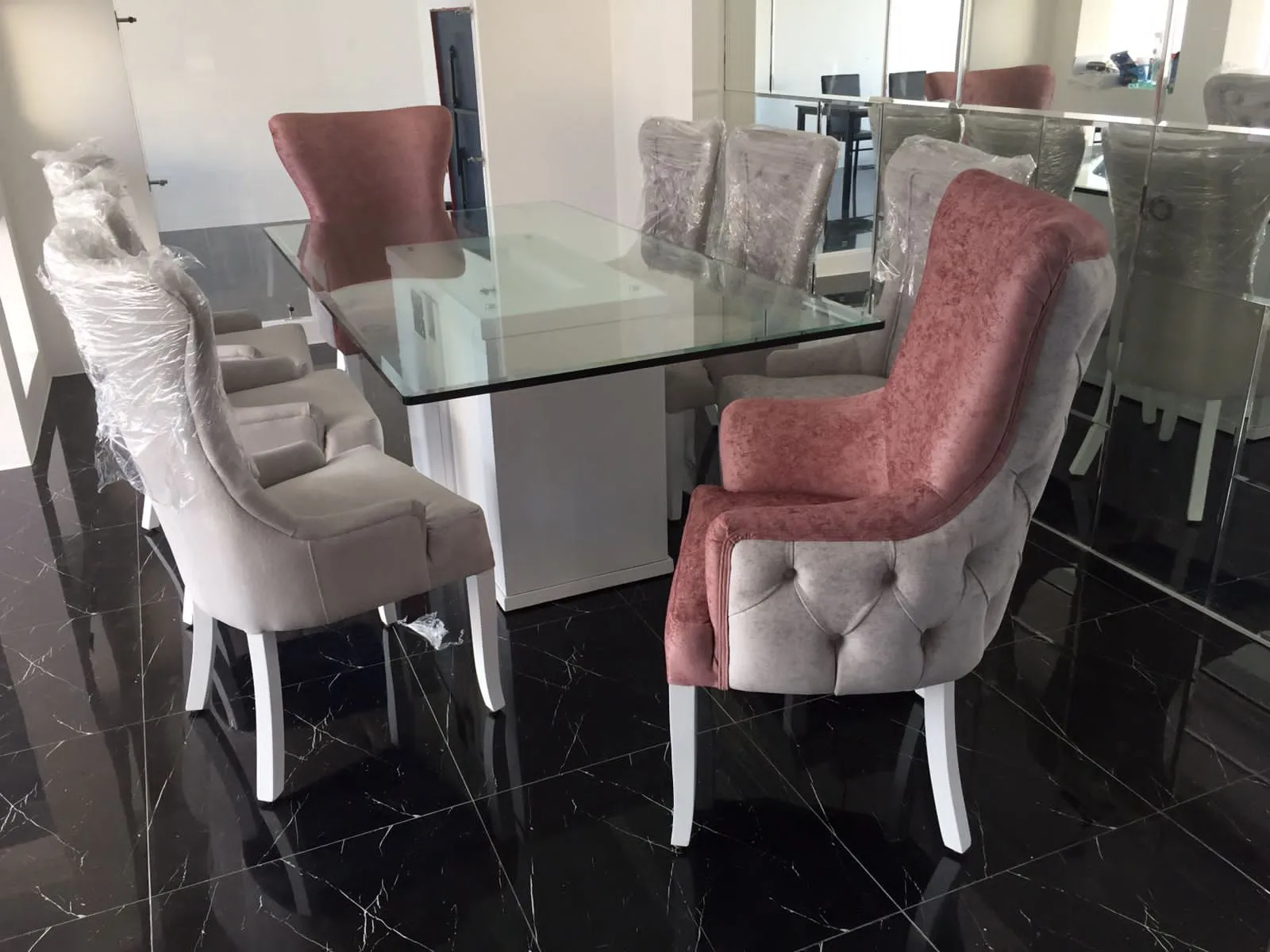 Comedor mesa vidrio base espejada