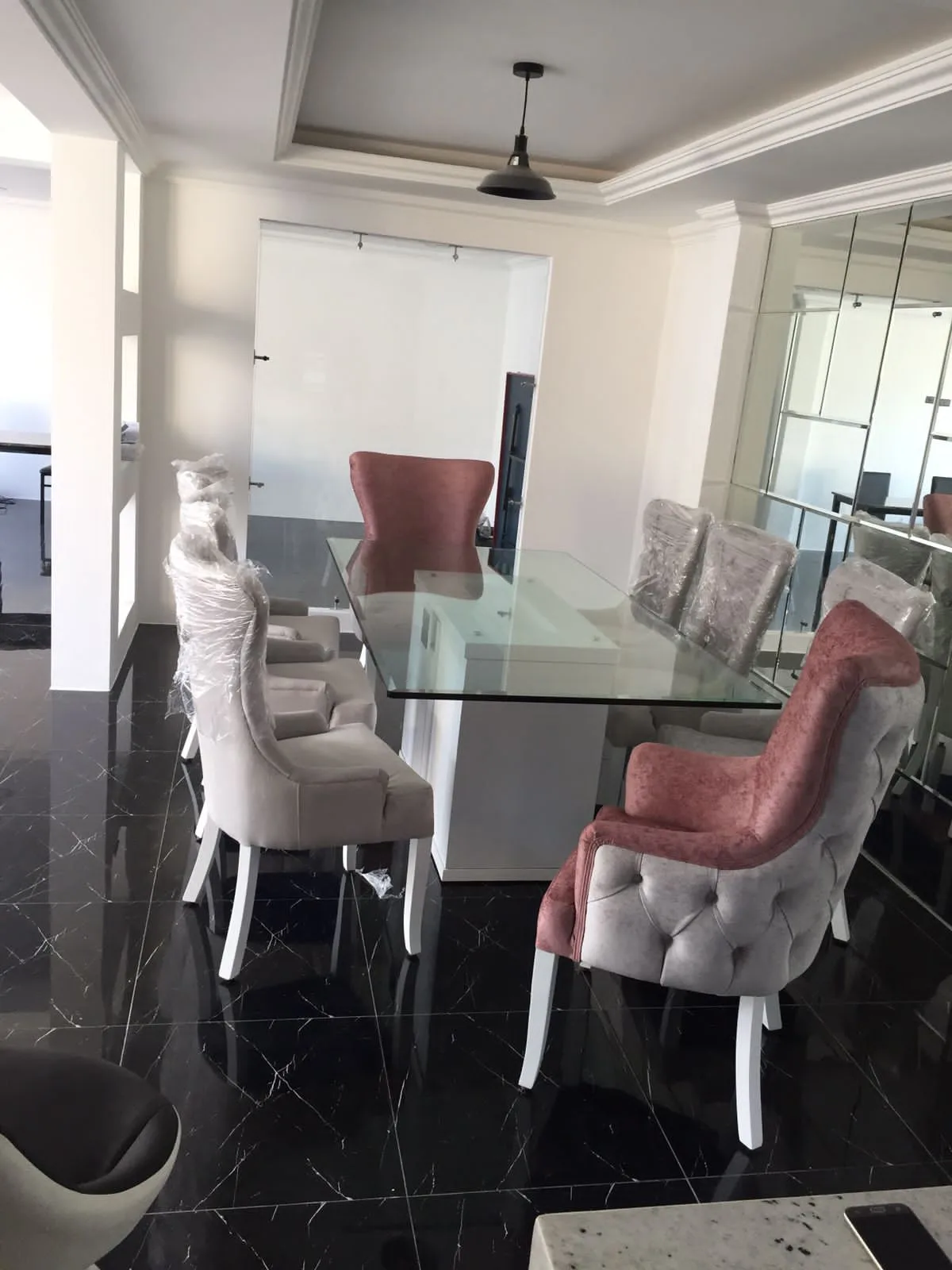 Comedor mesa vidrio base espejada