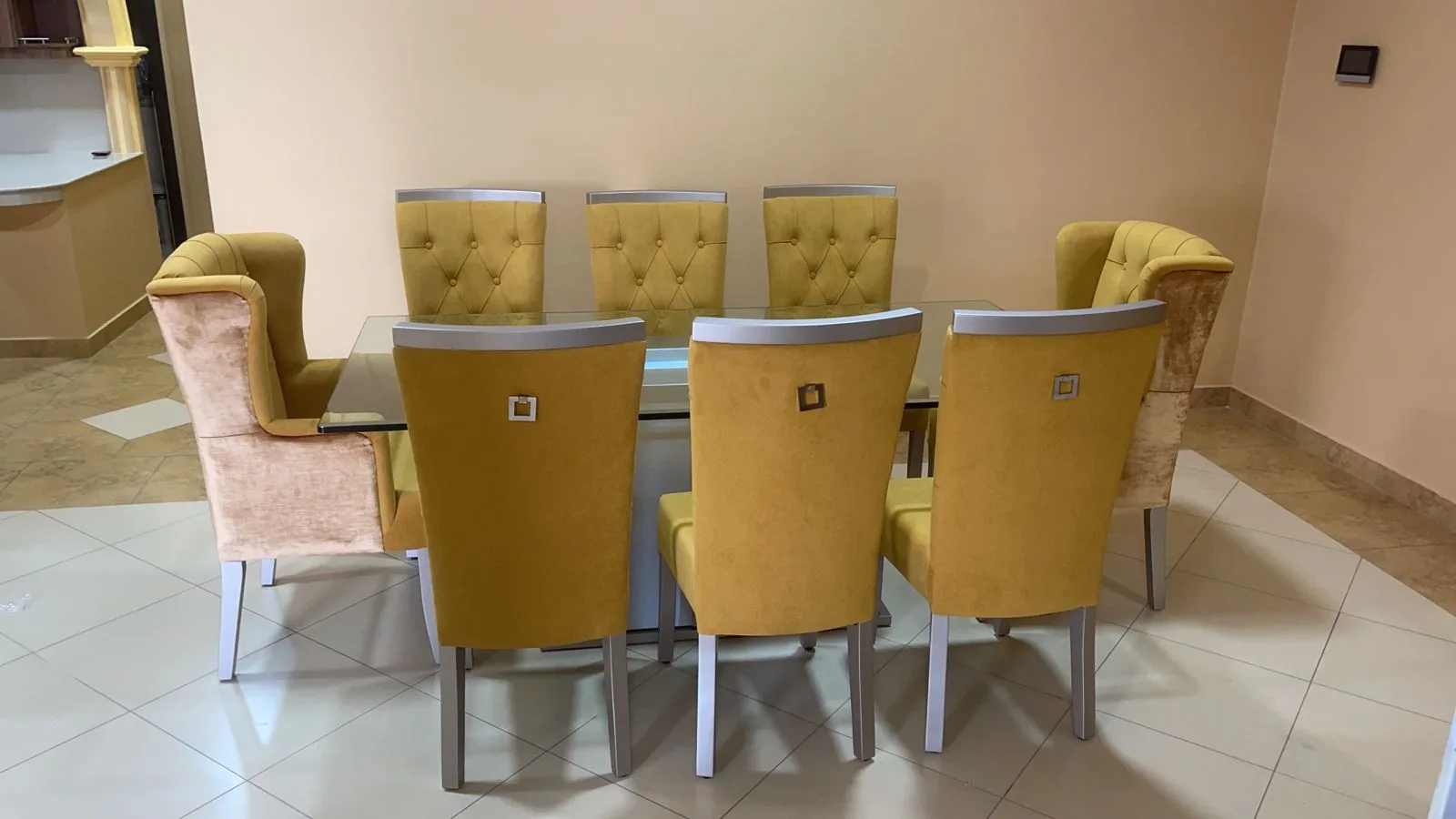Comedor mesa vidrio con tablero luminoso