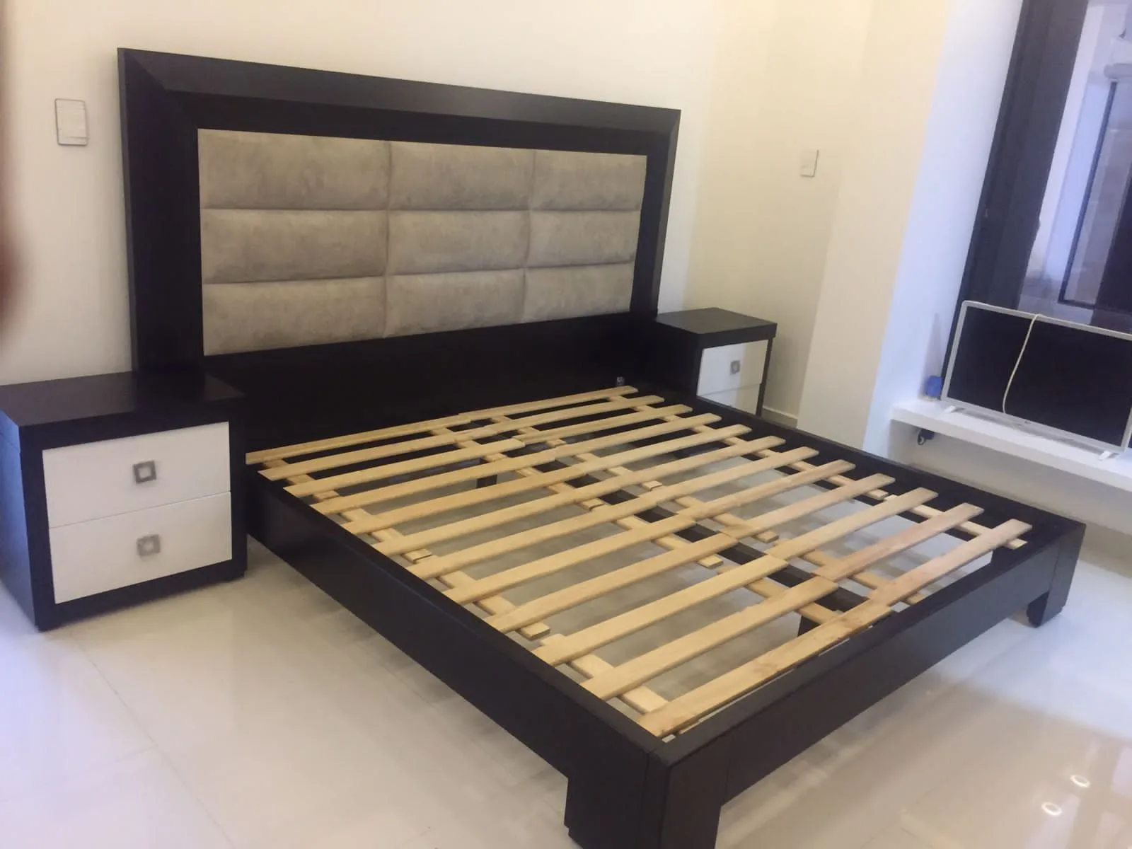 Cabecera de cama Tapizada en Gris DORM-021