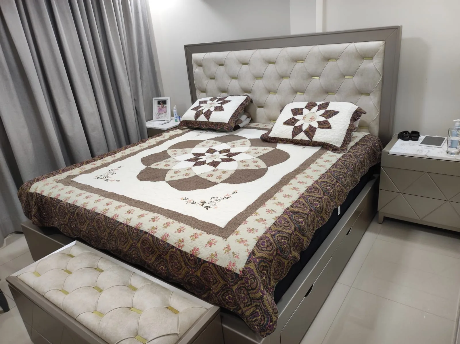 Cabecera de cama Capitoné de rombos en Crema DORM-062