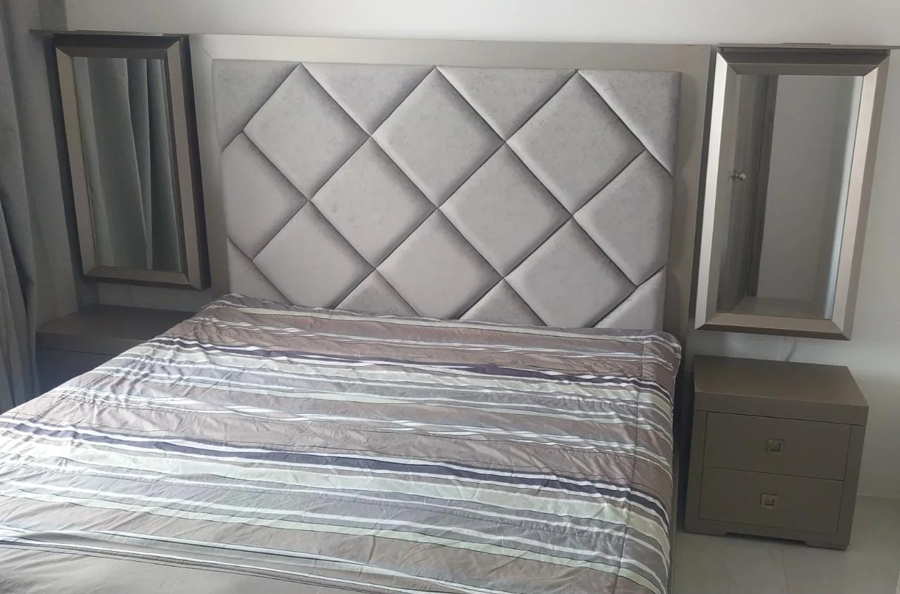 Cabecera de cama Capitoné de rombos en Gris DORM-063
