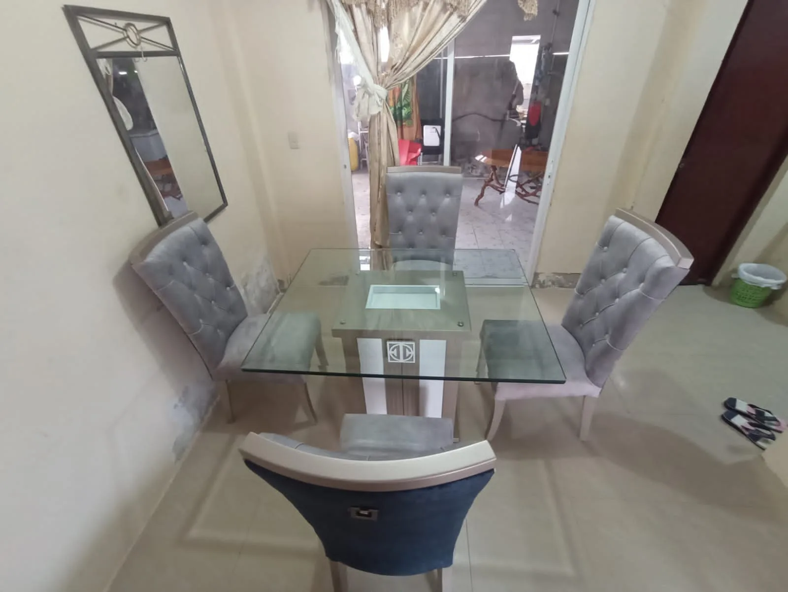 Juego de comedor 4 puestos, vidrio templado