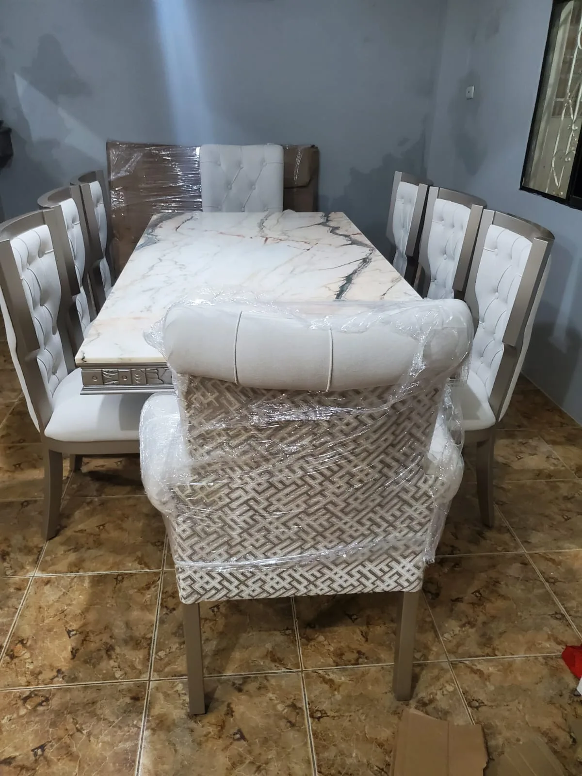 Juego de comedor 6 puestos, efecto mármol