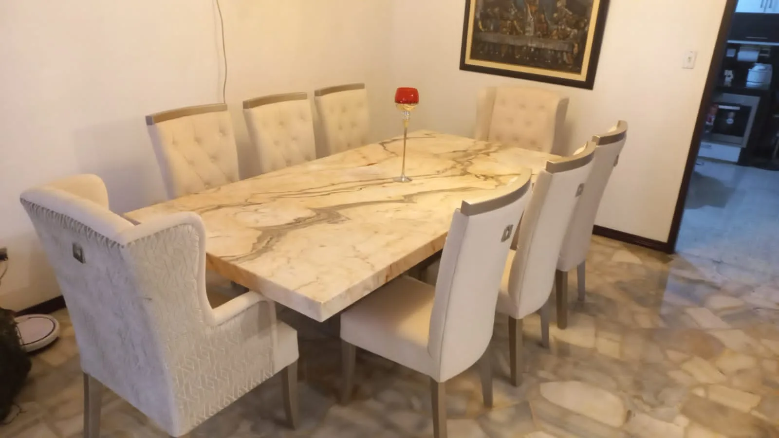 Juego de comedor 8 puestos, efecto mármol (losa lisa sin friso)