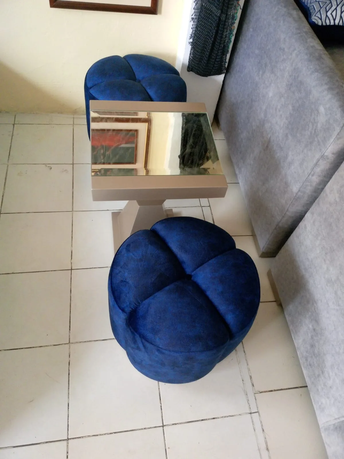 Puf trébol azul marino