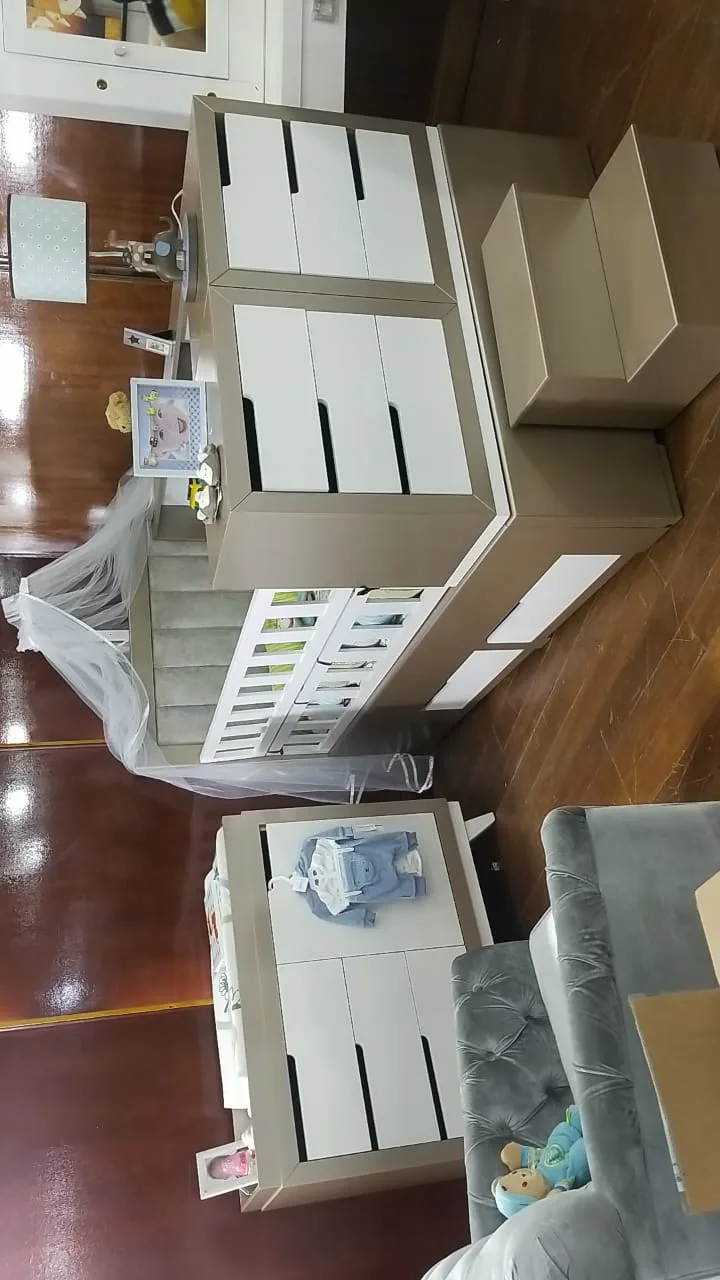Set de cuna infantil dorado y blanco
