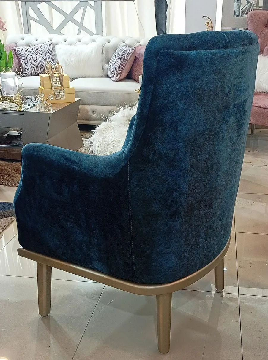 Sillón wingback base trineo dorada (pendiente de nombre comercial)
