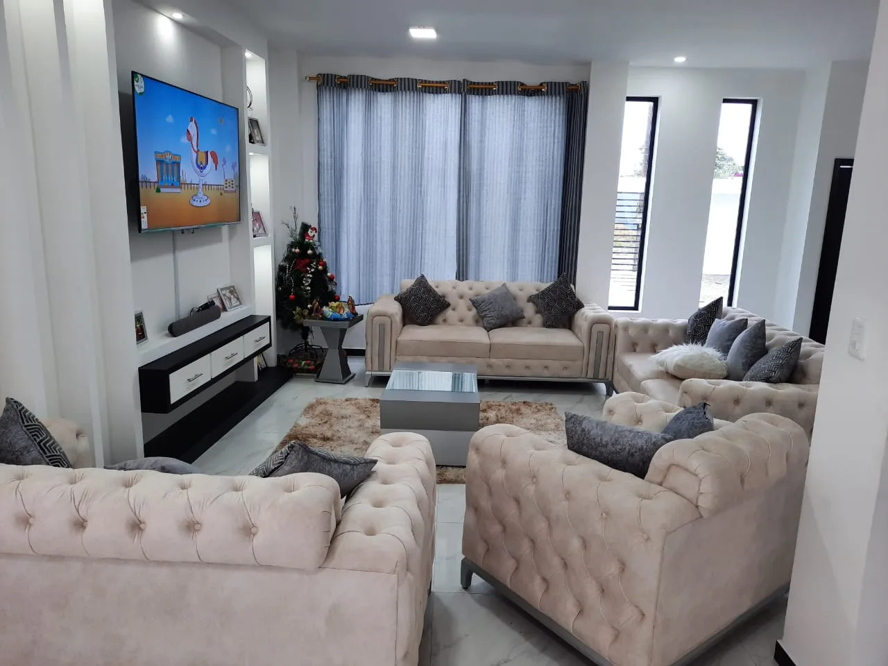 Sofa 3 puestos CAPRINI
