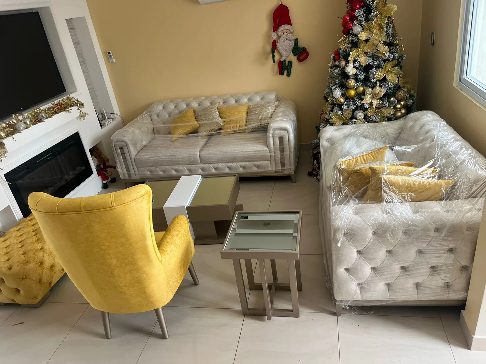 Sofa 3 puestos CAPRINI