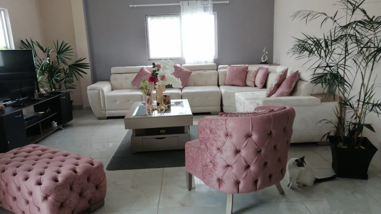 Sofá Esquinero ELITE Capitoné con Sillón a Juego