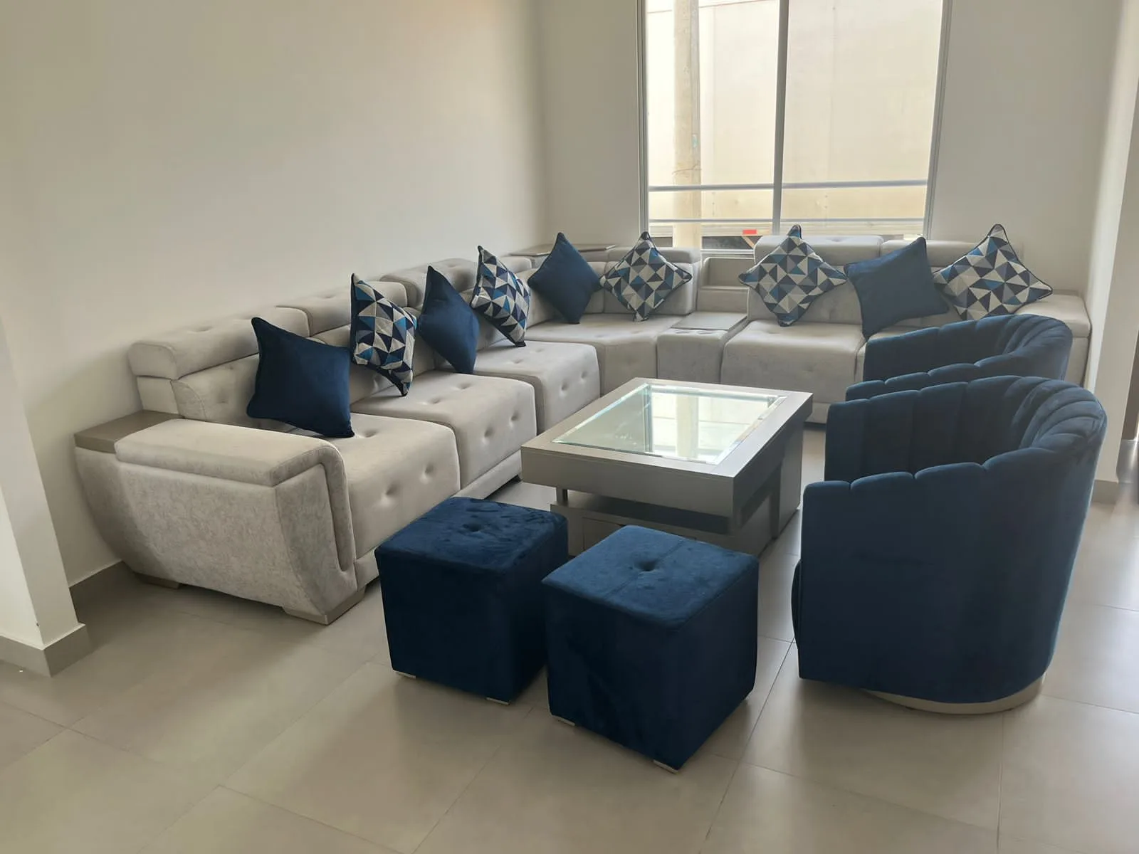 Sofá Modular ELITE Reclinable con Cabecero Ajustable y Consola