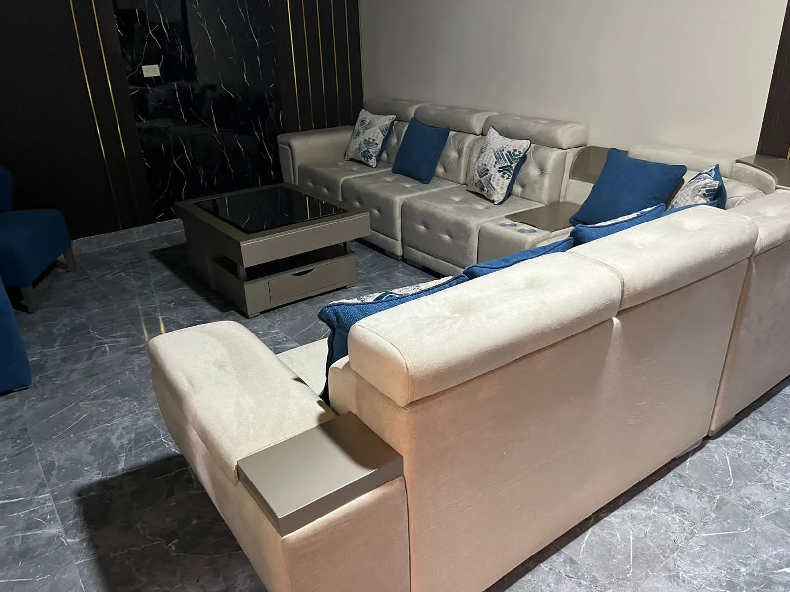 Sofá Modular ELITE Reclinable con Cabecero Ajustable y Consola